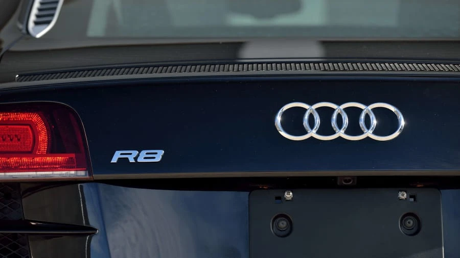 2010 Audi 42 R8 - Image 16 of 20