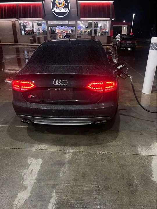 2010 Audi B8 S4 - Image 2 of 10