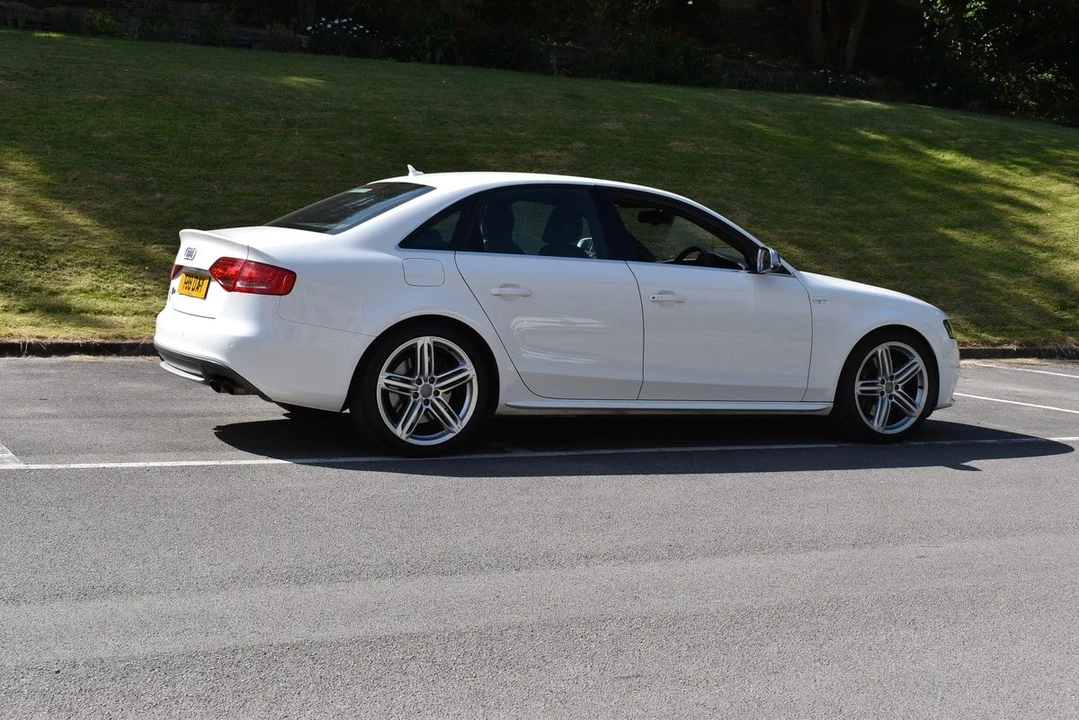 2010 Audi B8 S4 - Image 8 of 30