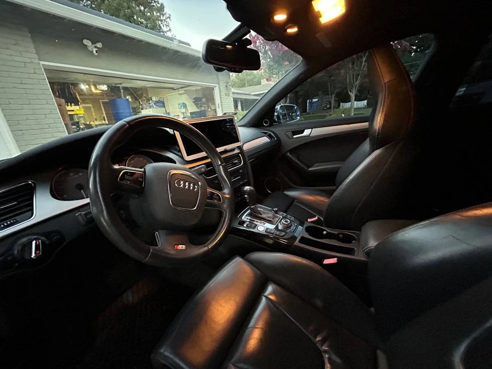 2010 Audi B8 S4 - Image 6 of 10