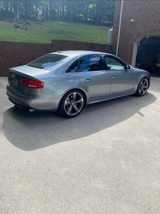 2010 Audi B8 S4 - Image 2 of 8