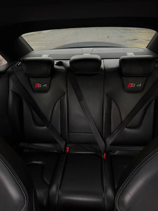 2010 Audi B8 S4 - Image 8 of 17