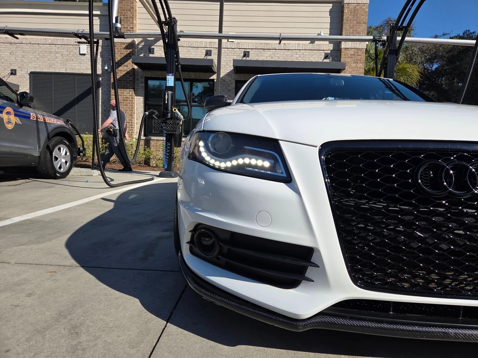 2010 Audi B8 S4 - Image 8 of 31
