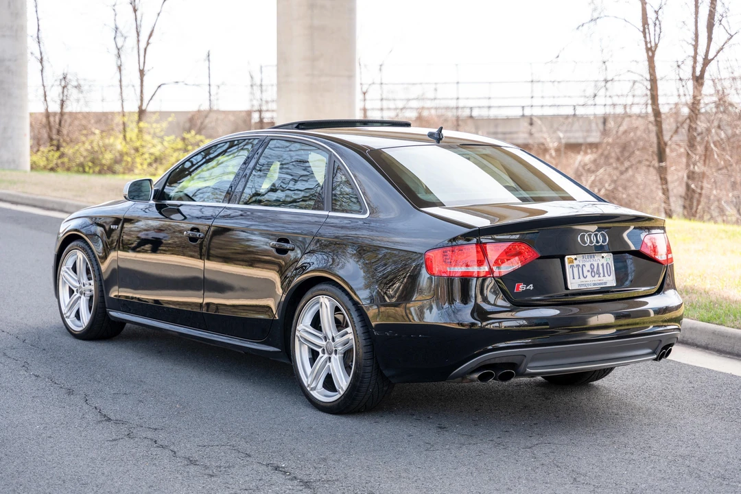 2010 Audi B8 S4 - Image 4 of 31