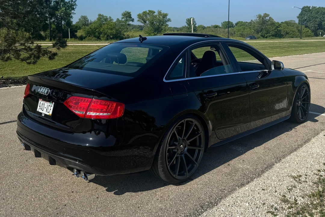 2010 Audi B8 S4 - Image 4 of 31