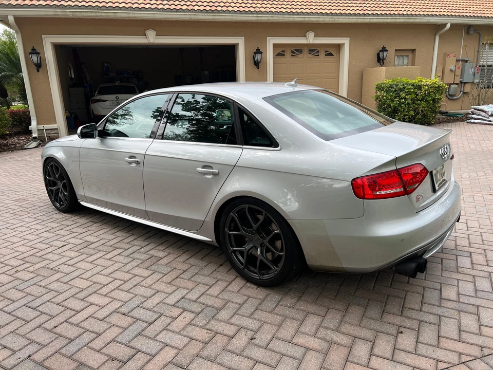 2010 Audi B8 S4 - Image 10 of 31