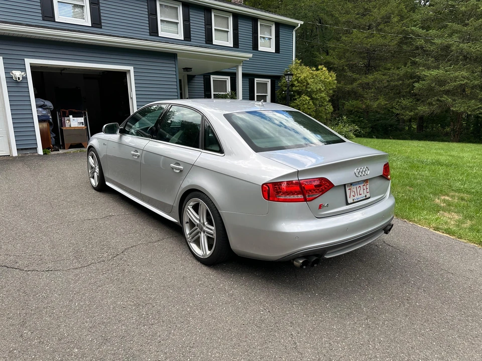 2010 Audi B8 S4 - Image 10 of 31