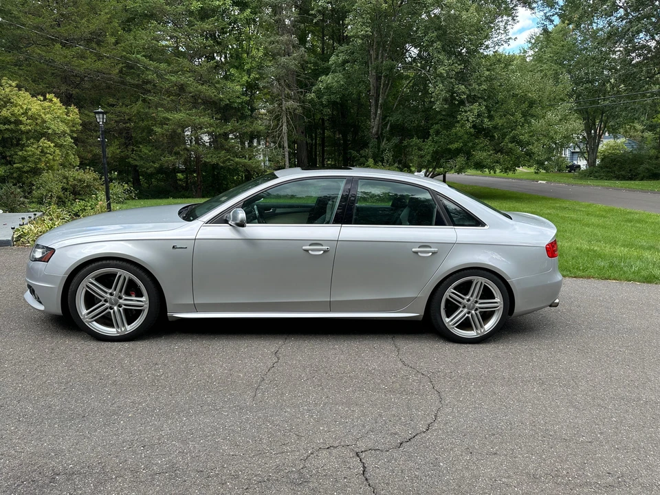 2010 Audi B8 S4 - Image 8 of 31