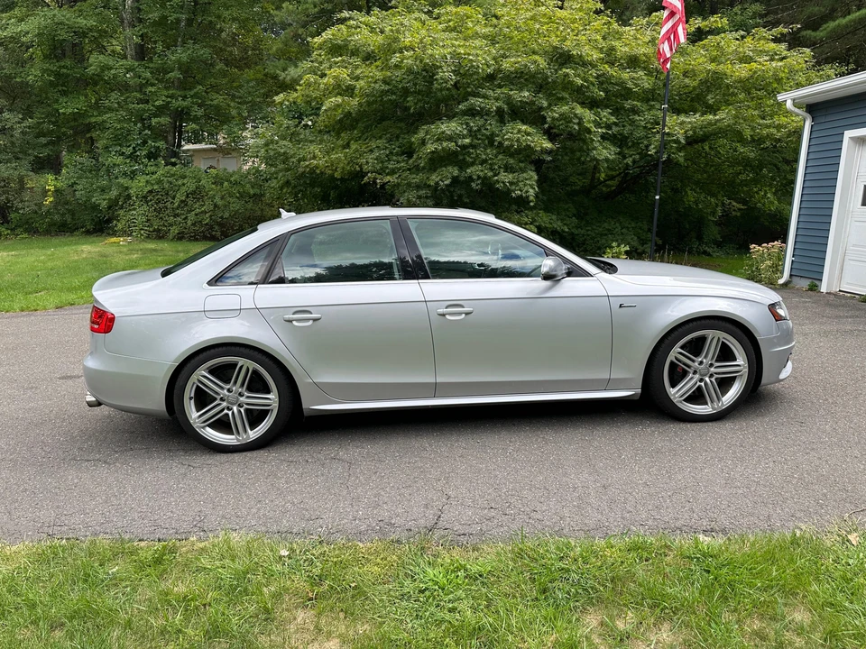 2010 Audi B8 S4 - Image 16 of 31