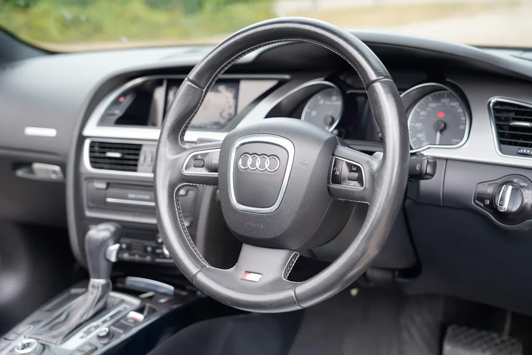 2010 Audi B8 S5 - Image 8 of 31