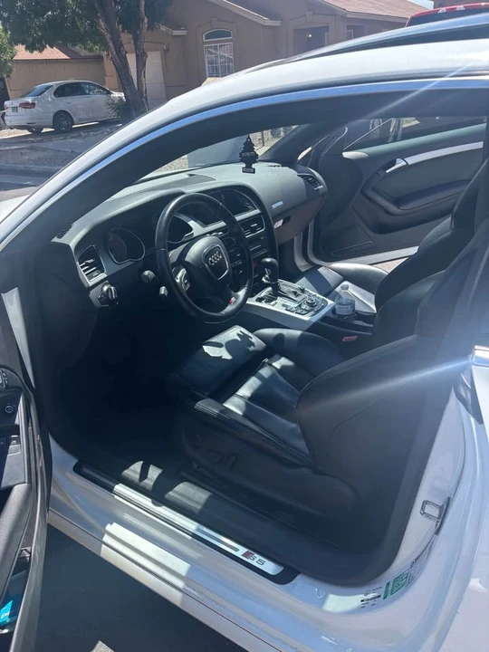 2010 Audi B8 S5 - Image 2 of 10
