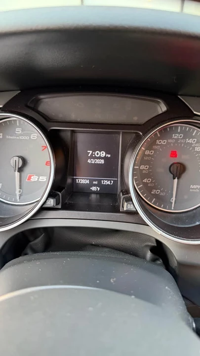 2010 Audi B8 S5 - Image 2 of 13
