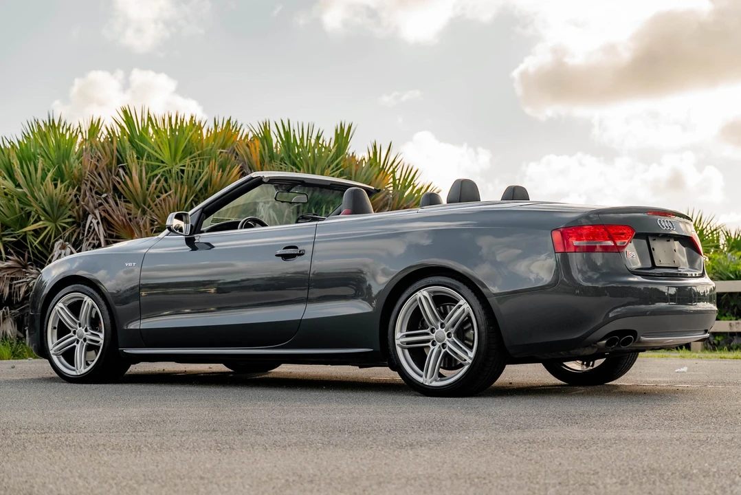 2010 Audi B8 S5 - Image 14 of 31