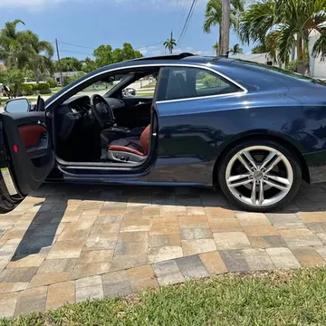 2010 Audi S5 Premium Plus Coupe 2D