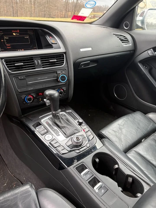 2010 Audi B8 S5 - Image 15 of 19
