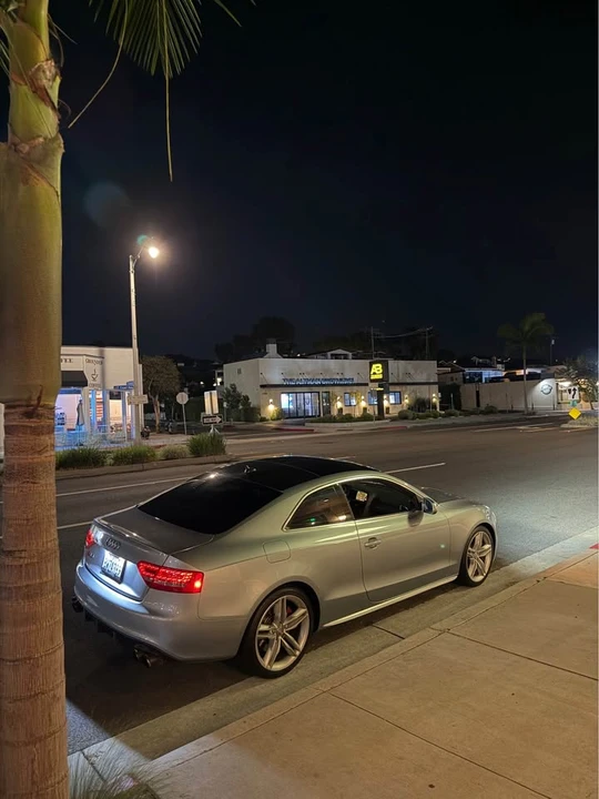 2010 Audi B8 S5 - Image 2 of 8