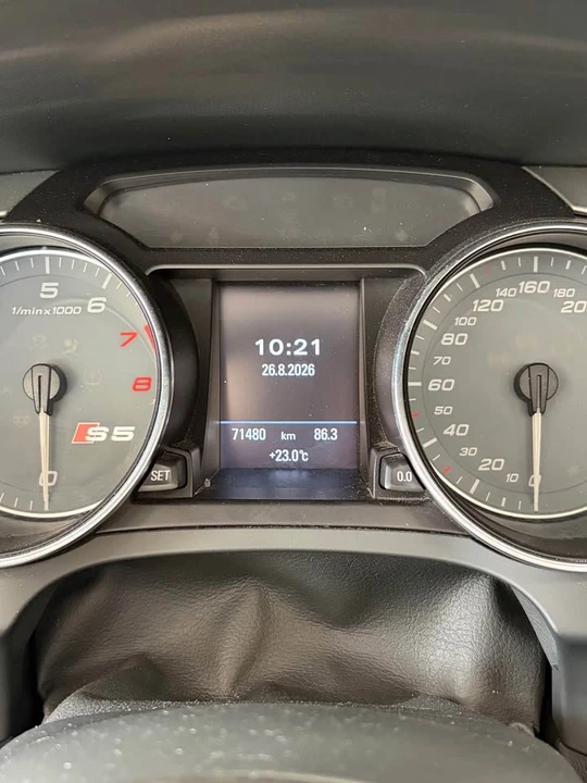 2010 Audi B8 S5 - Image 15 of 19
