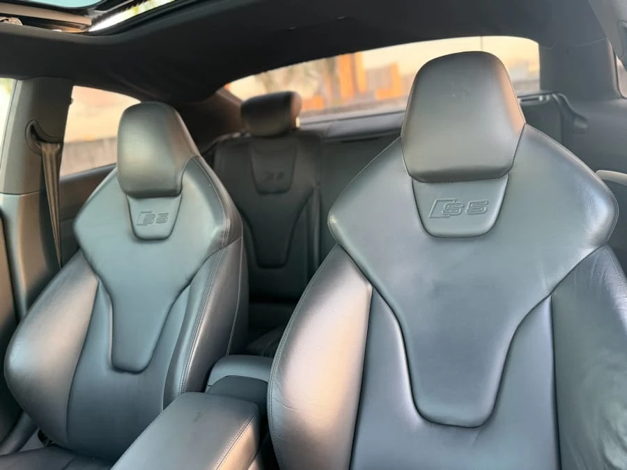 2010 Audi B8 S5 - Image 14 of 29