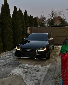 2010 Audi S5 Top trim