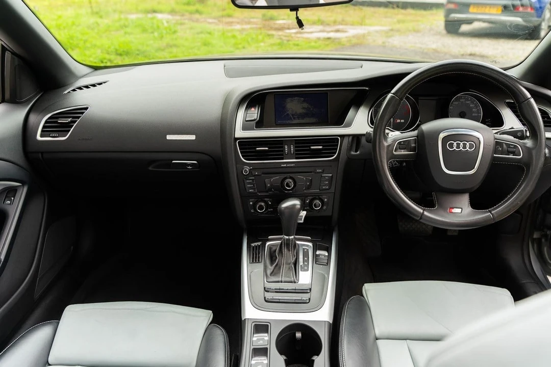 2010 Audi B8 S5 - Image 19 of 30
