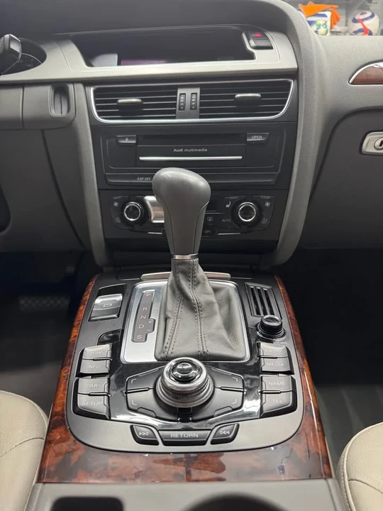 2010 Audi B8 A4 - Image 10 of 13
