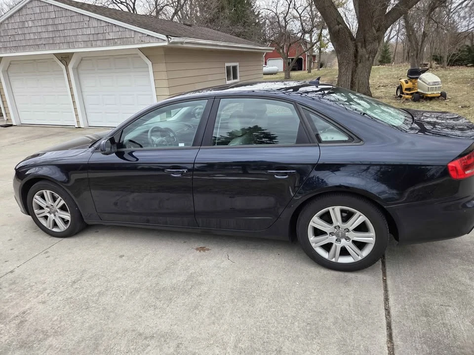 2010 Audi B8 A4 - Image 2 of 4