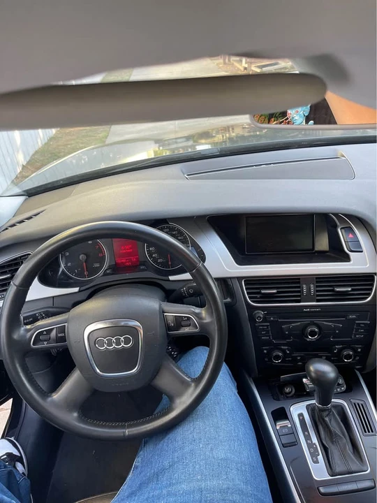 2010 Audi B8 A4 - Image 8 of 12