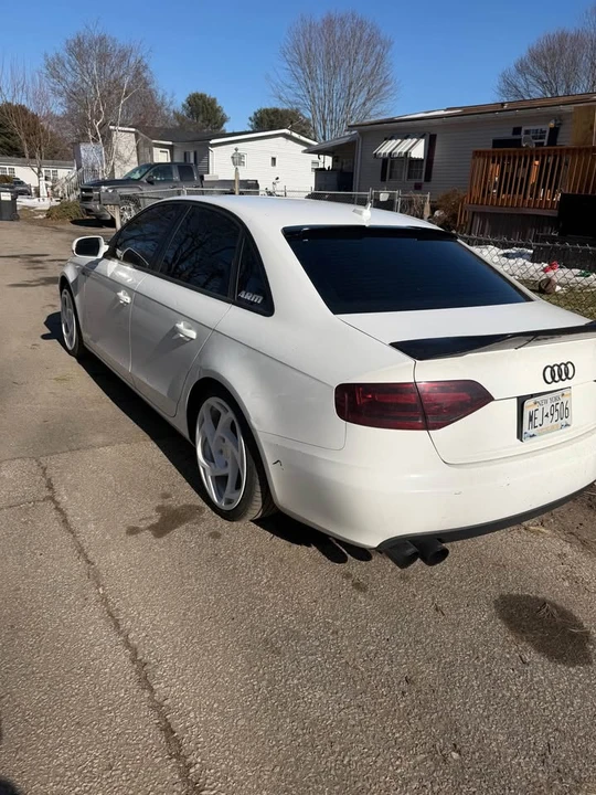 2010 Audi B8 A4 - Image 2 of 9