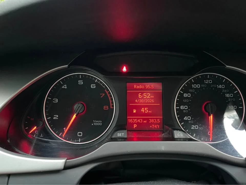 2010 Audi B8 A4 - Image 10 of 16