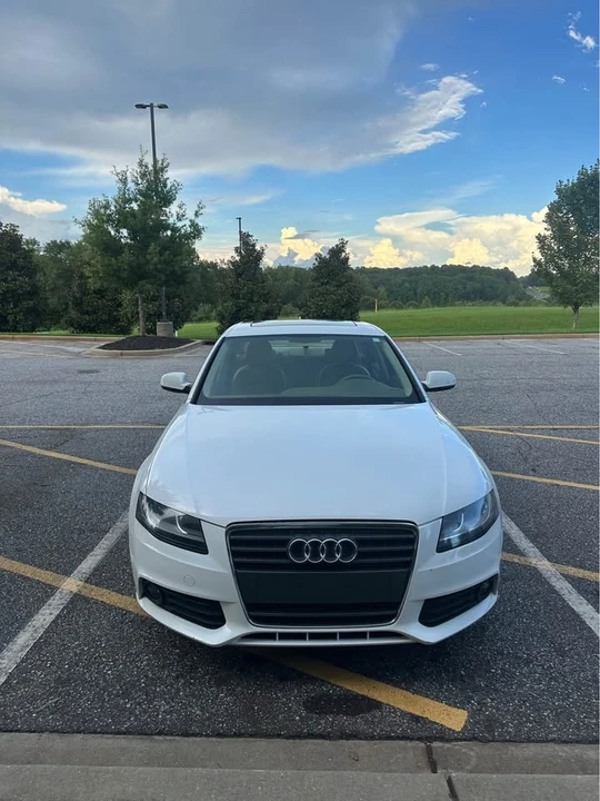2010 Audi B8 A4 - Image 2 of 3