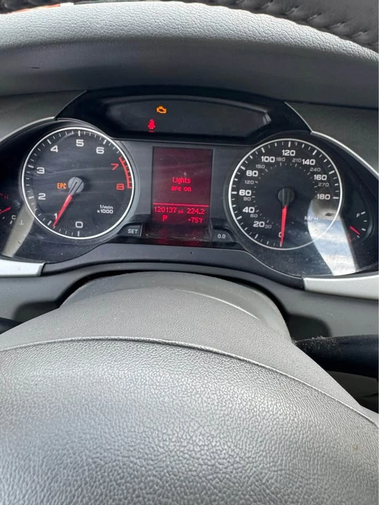 2010 Audi B8 A4 - Image 11 of 12