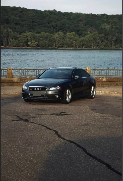 2010 Audi B8 A4 - Image 2 of 11