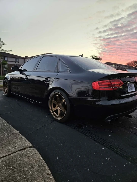 2010 Audi B8 A4 - Image 2 of 9