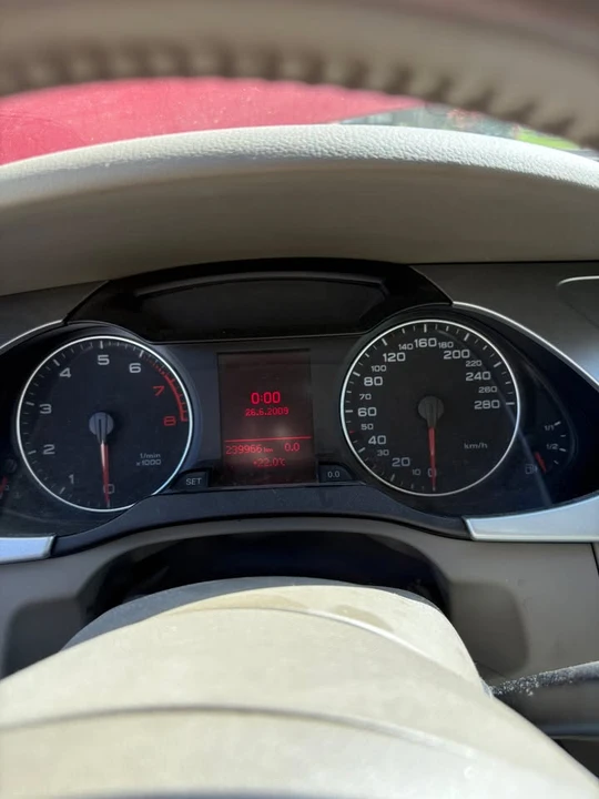 2010 Audi B8 A4 - Image 9 of 10
