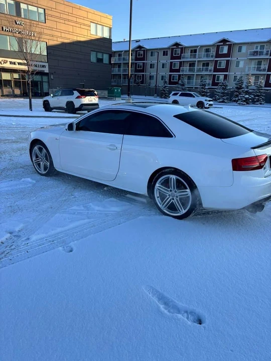2010 Audi B8 A5 - Image 3 of 7