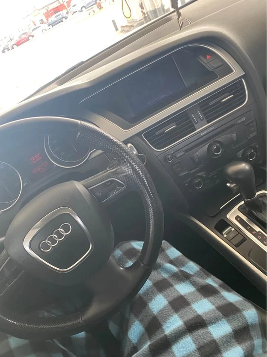 2010 Audi B8 A5 - Image 2 of 4
