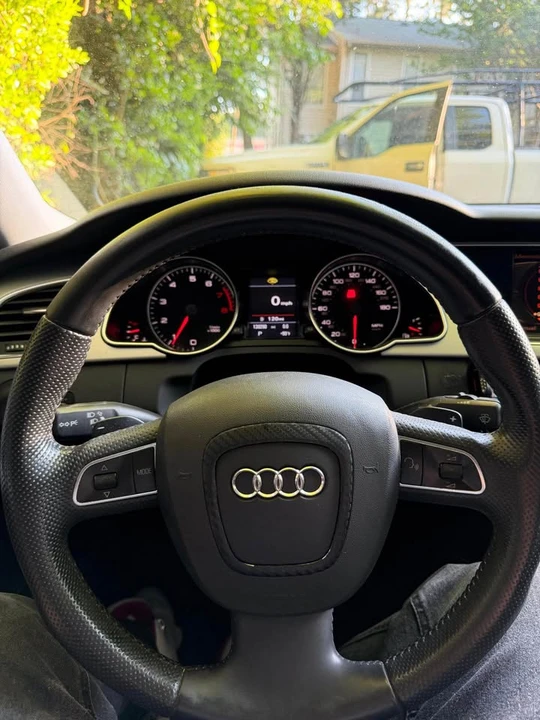 2010 Audi B8 A5 - Image 2 of 5