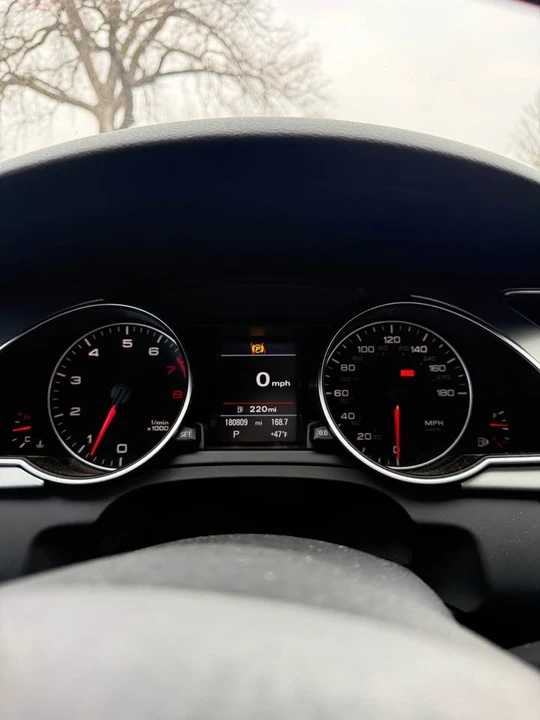 2010 Audi B8 A5 - Image 7 of 9