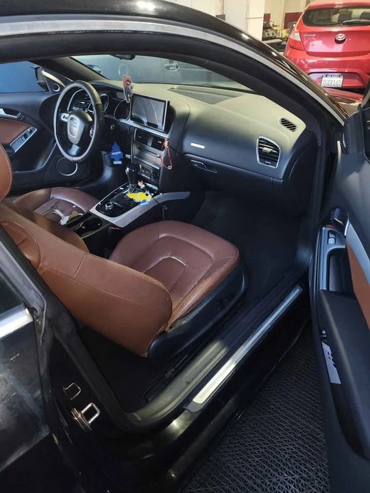 2010 Audi B8 A5 - Image 3 of 9