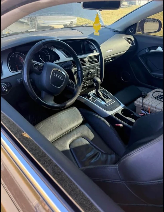 2010 Audi B8 A5 - Image 3 of 4