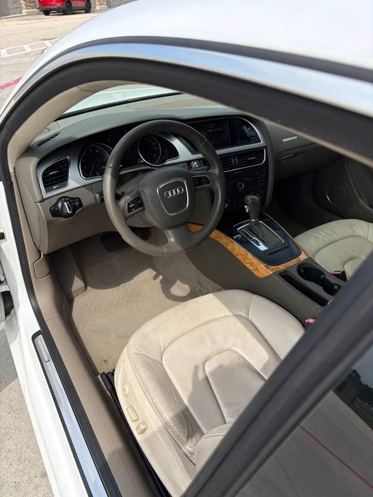 2010 Audi B8 A5 - Image 4 of 5