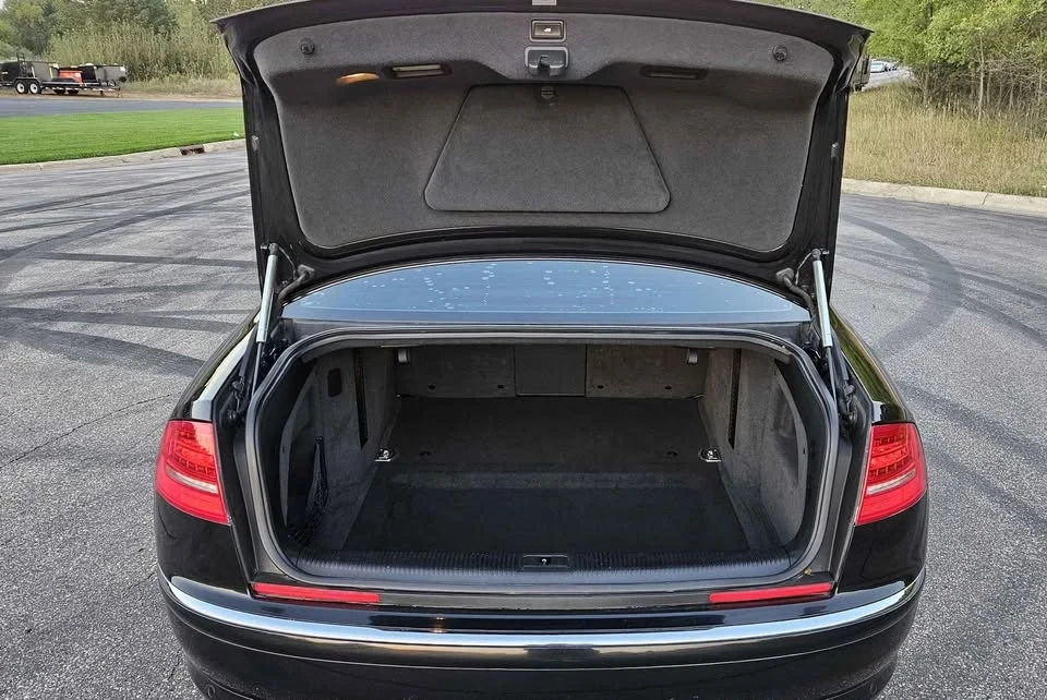 2010 Audi D4 A8 - Image 16 of 19