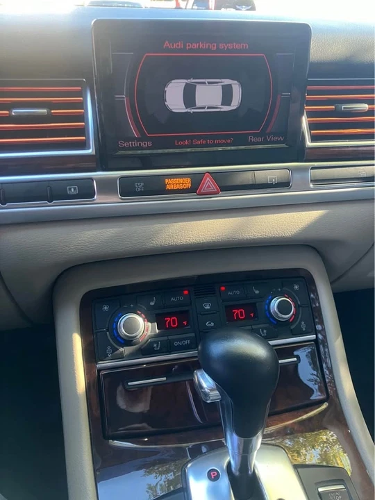 2010 Audi D4 A8 - Image 7 of 13