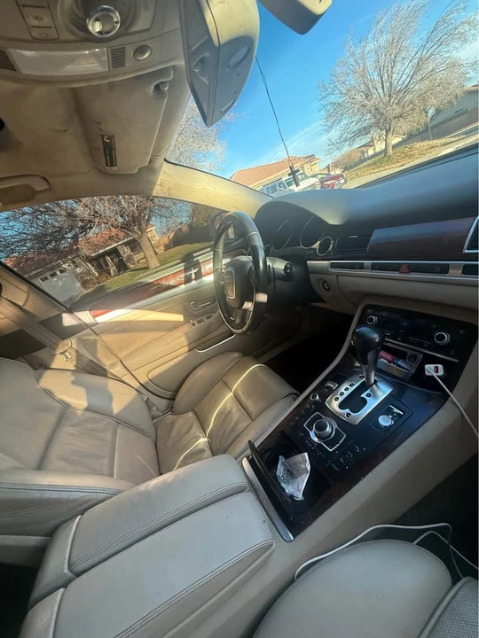 2010 Audi D3 A8 - Image 2 of 2