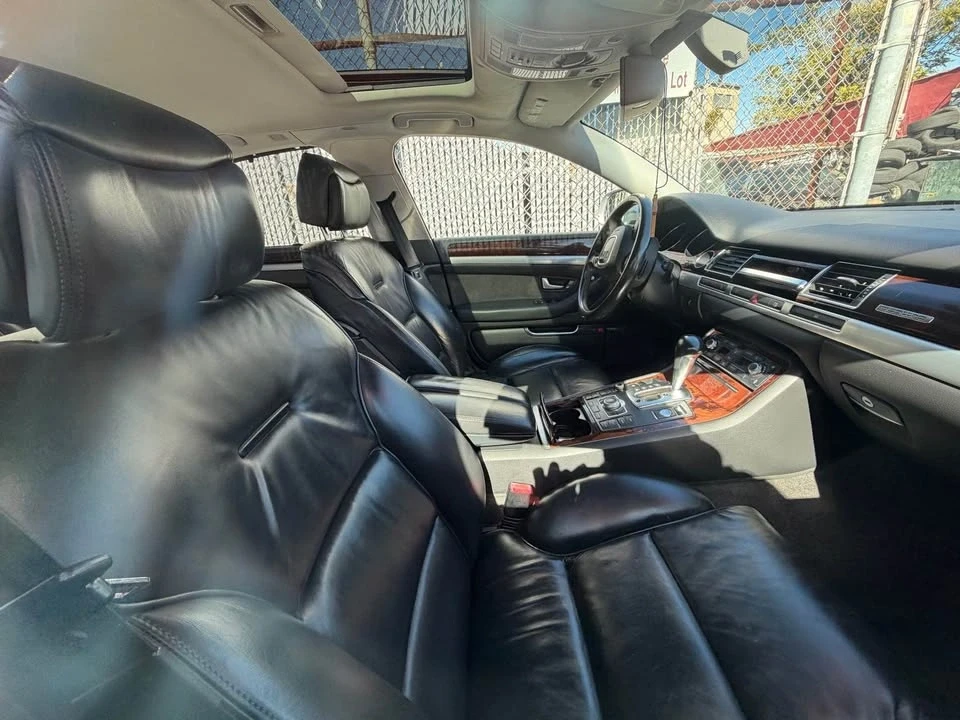 2010 Audi D3 A8 - Image 7 of 8