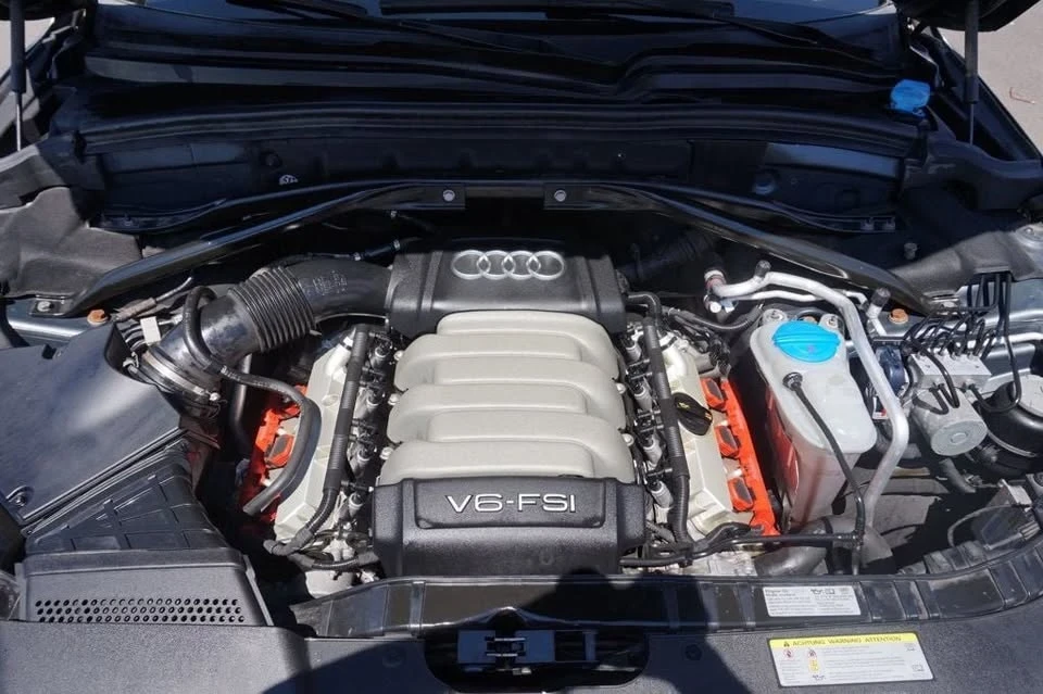 2010 Audi 8R Q5 - Image 10 of 20