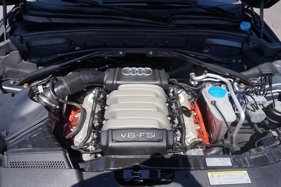 2010 Audi 8R Q5 - Image 10 of 20