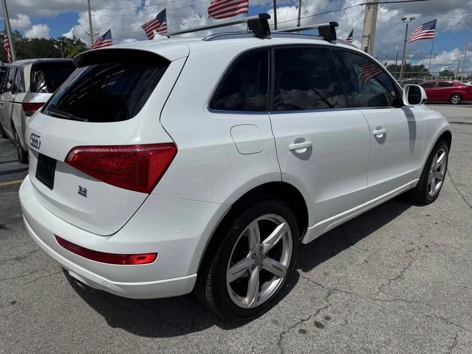 2010 Audi 8R Q5 - Image 2 of 15