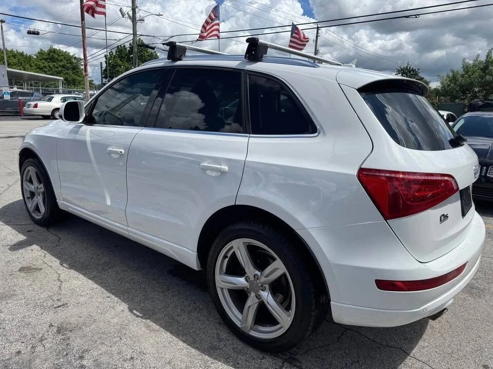 2010 Audi 8R Q5 - Image 2 of 16