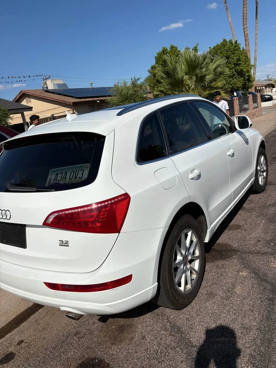 2010 Audi 8R Q5 - Image 2 of 7